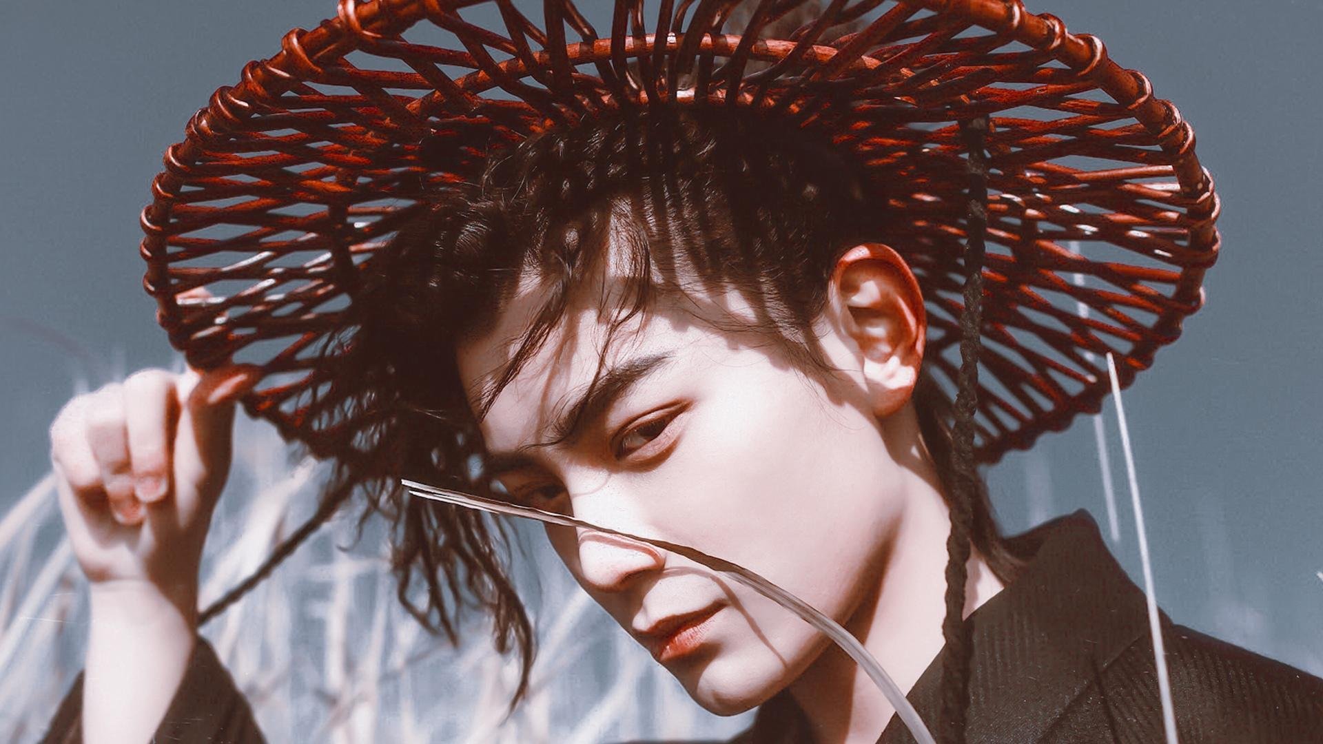 “悬崖飞跃:险境中的极限飞跃”,悬崖飞人视频