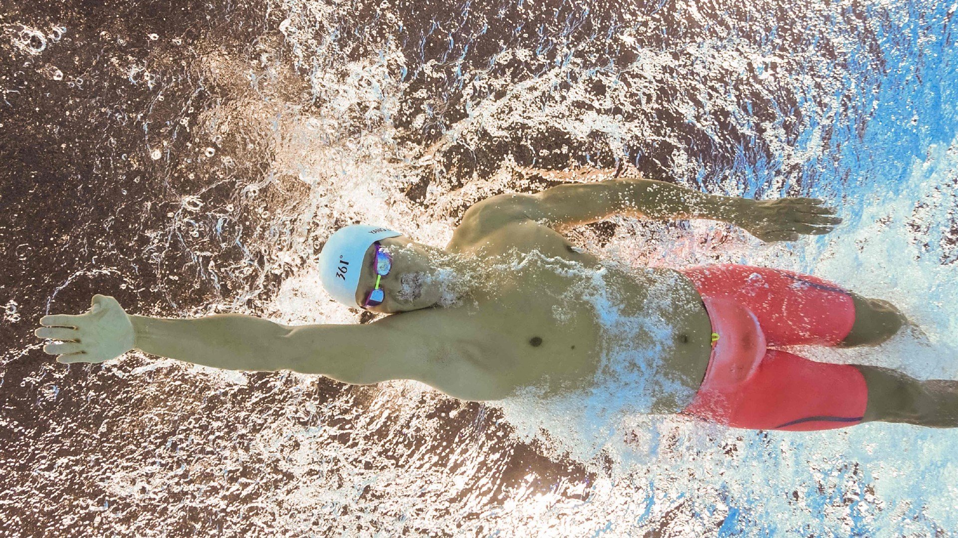 职业与校园联赛协同发展推动足球普及提升水平，校园足球联赛实施方案